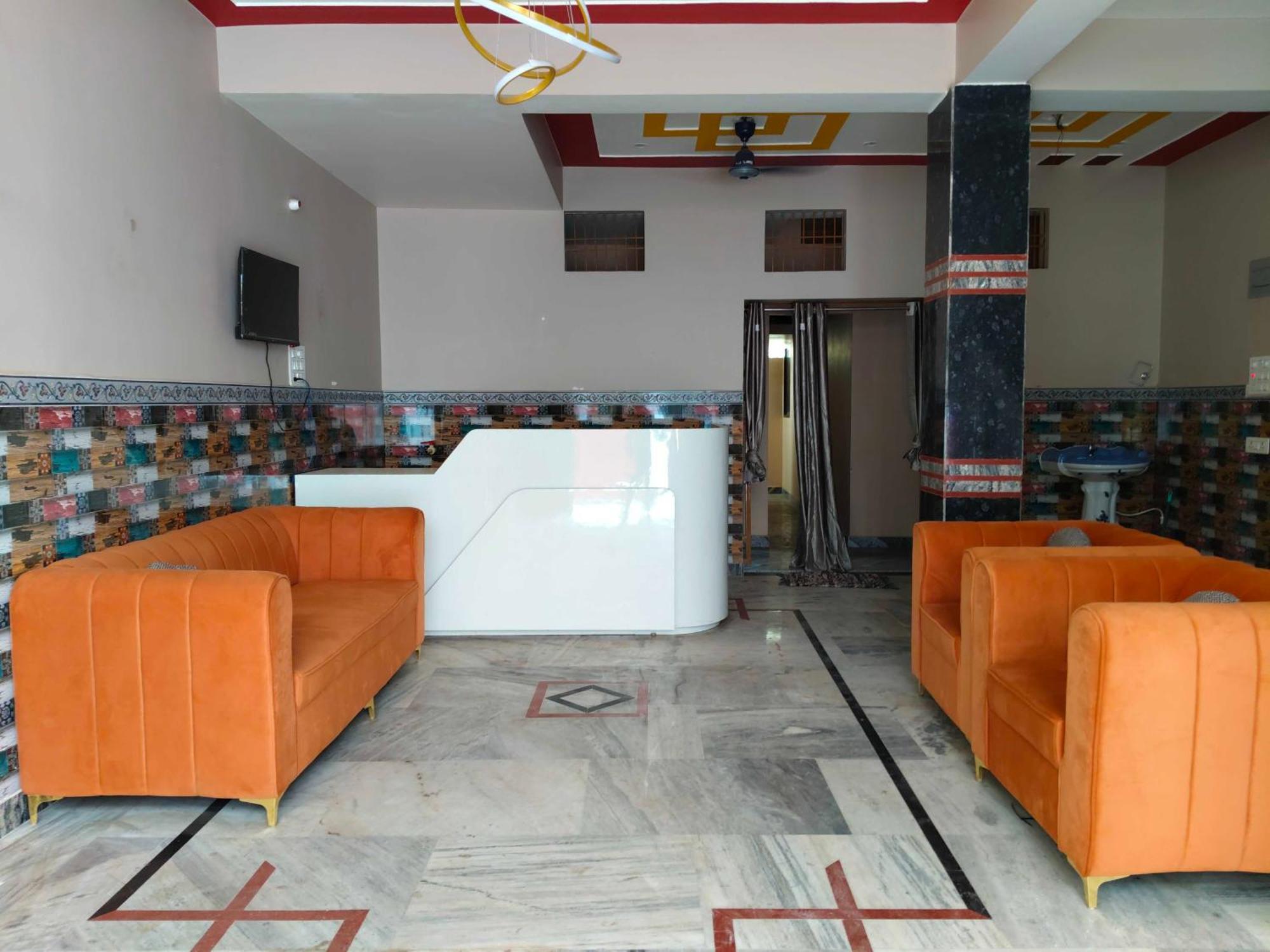 Hotel O The Lavish Landmark Danapur Exteriör bild