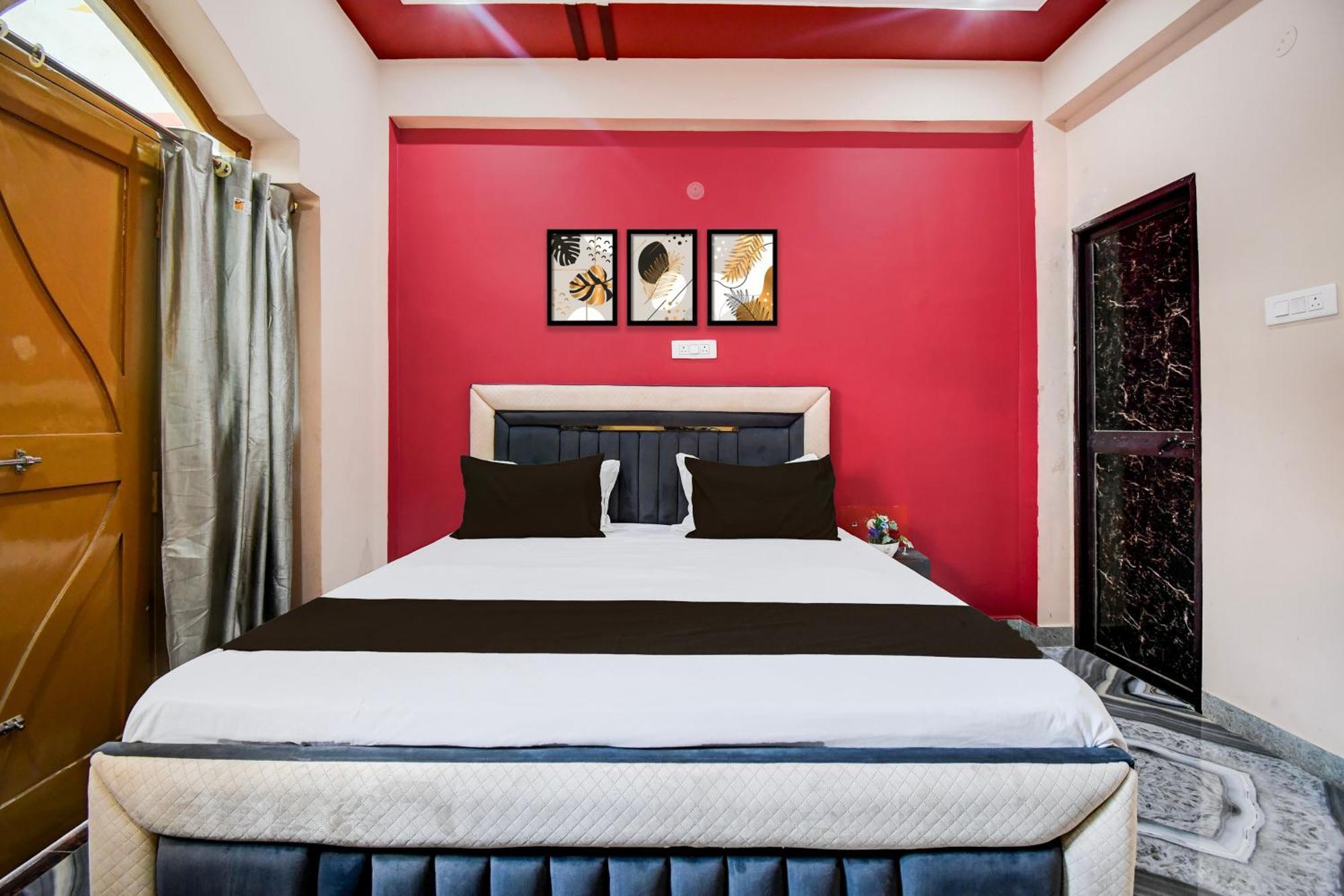Hotel O The Lavish Landmark Danapur Exteriör bild